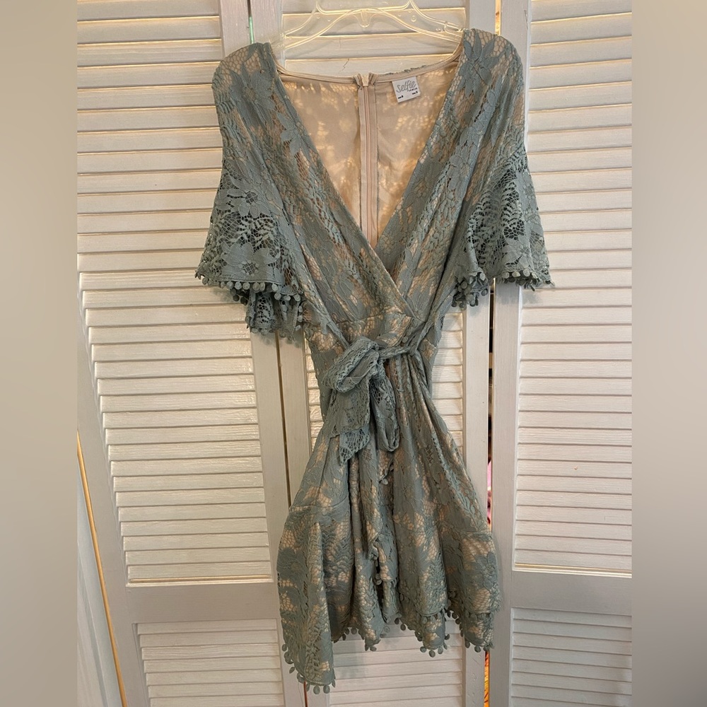 Selfie Leslie green dress, size small